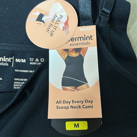 Shapermint Essentials All Day Every Day Shaping Scoop Neck Cami Black - Picture 3 of 12